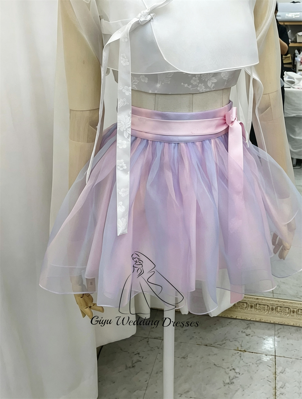 Modern Korean Lifestyle - Giyu Hanbok Modern Korea Wanita 2